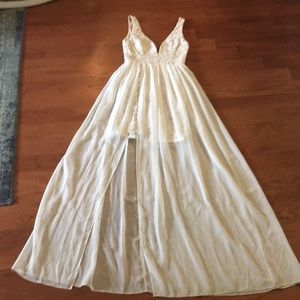 White maxi dress